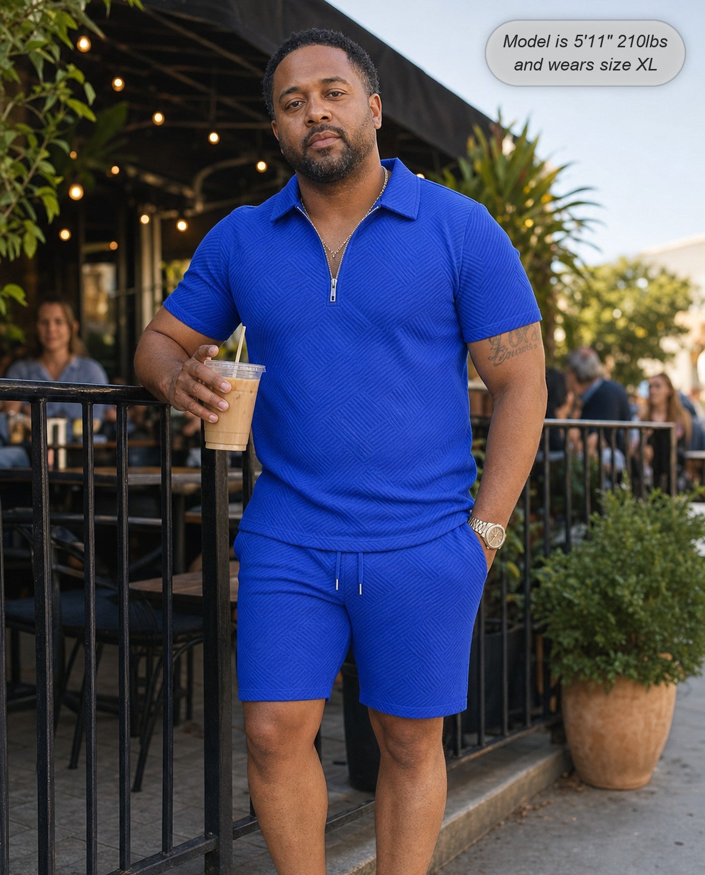 crown-canvas-blue-03-cafe.jpg